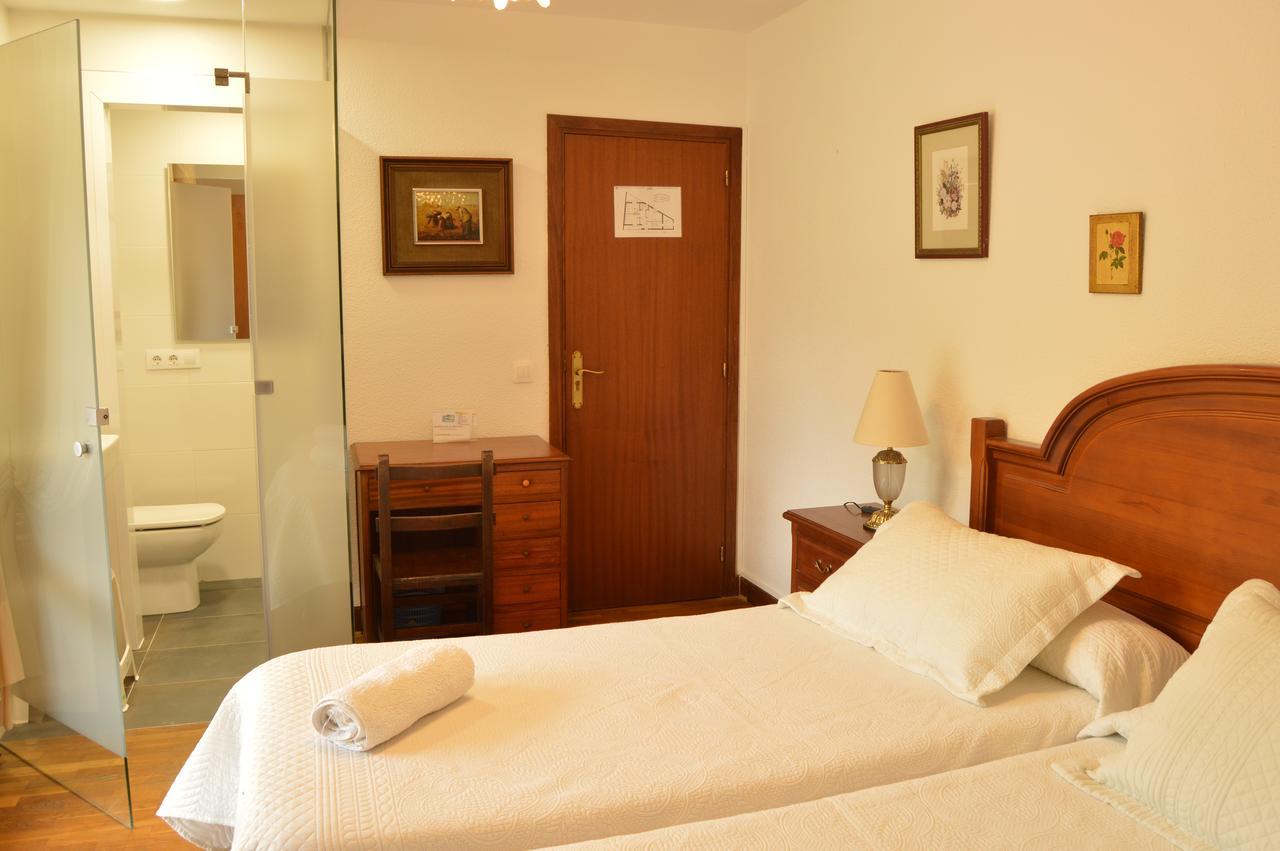 Pension El Peregrino De Larrasoana 外观 照片