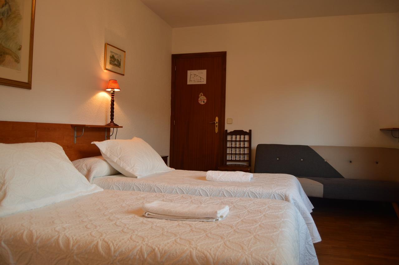 Pension El Peregrino De Larrasoana 外观 照片